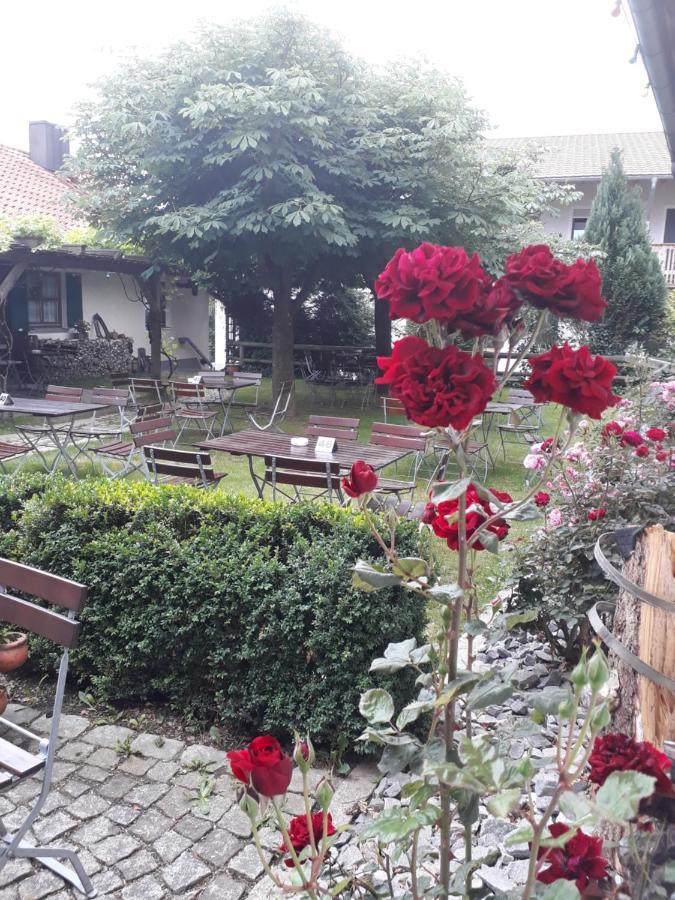 Landgasthof Zum Kirchenwirt Kellberg (Thyrnau) Exterior foto