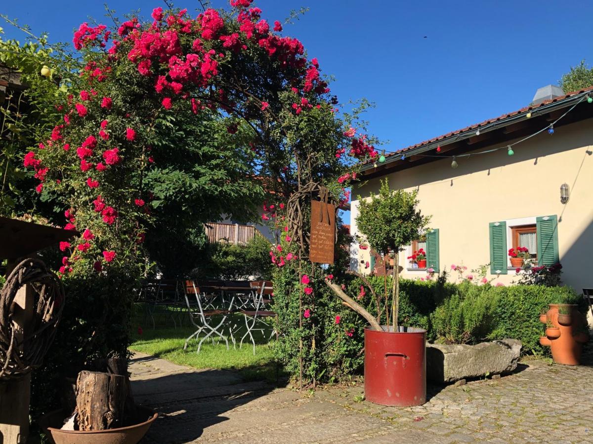 Landgasthof Zum Kirchenwirt Kellberg (Thyrnau) Exterior foto