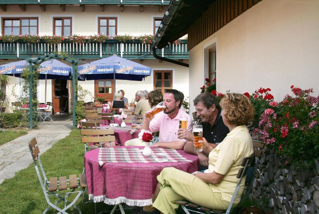 Landgasthof Zum Kirchenwirt Kellberg (Thyrnau) Exterior foto